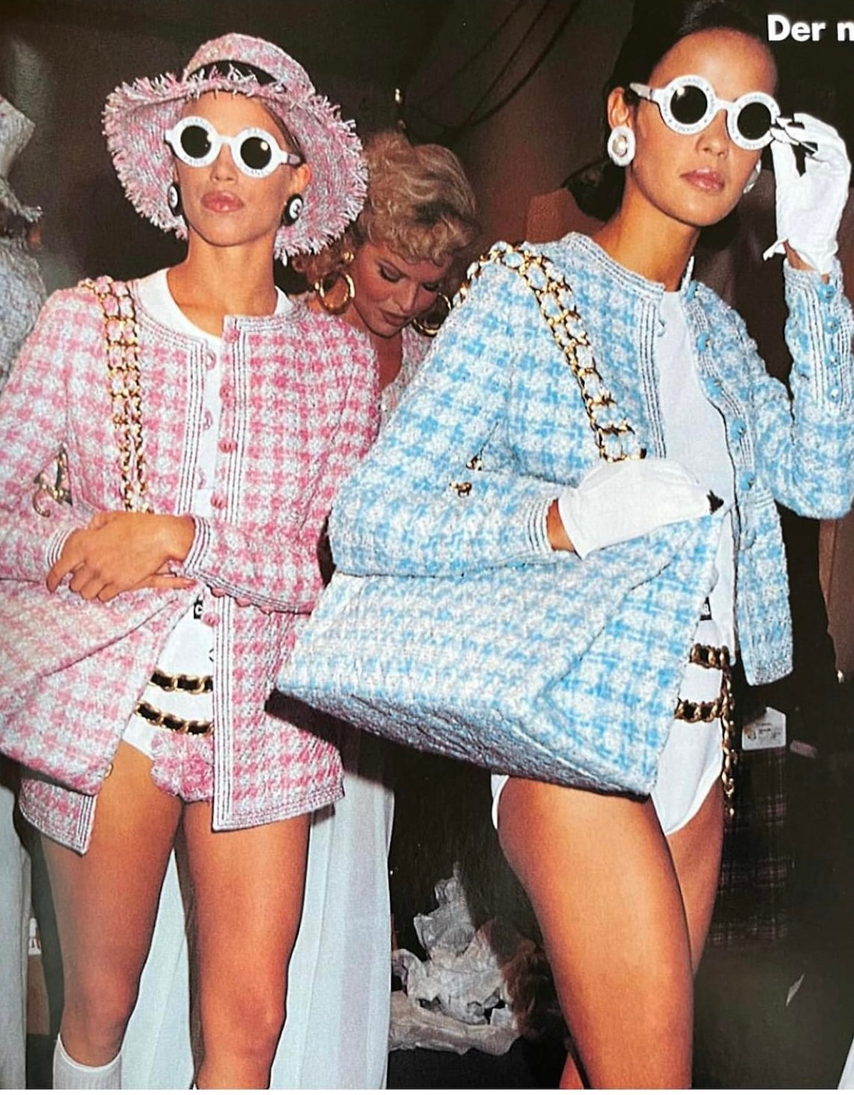 CHANEL SPRING/SUMMER 1993 BLUE WHITE TWEED CC LOGO BUTTON SKIRT SUIT