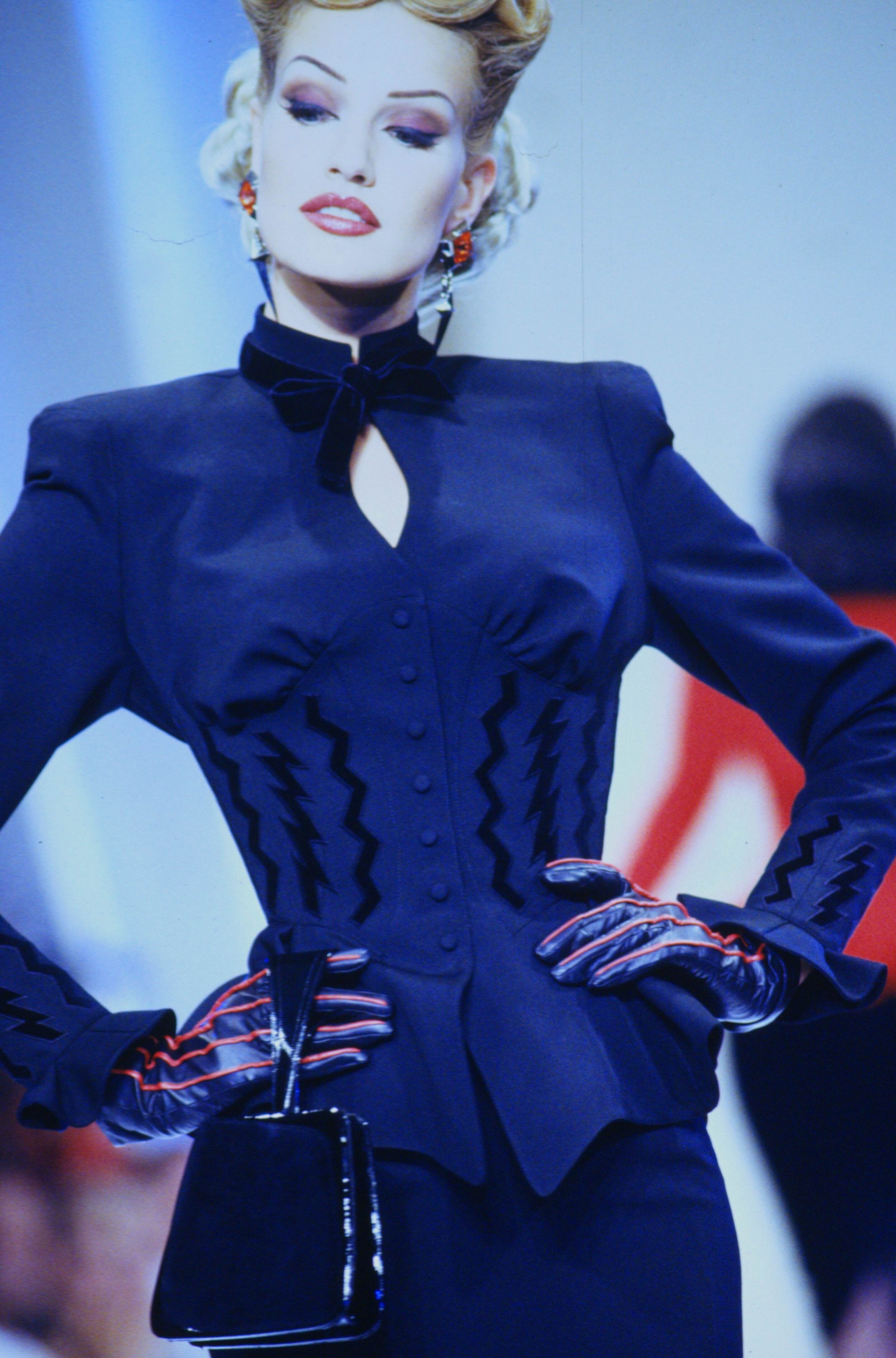 THIERRY MUGLER FALL/WINTER 1992 BLACK WOOL VELVET TRIM CORSET LONG SLEEVE JACKET SKIRT SUIT