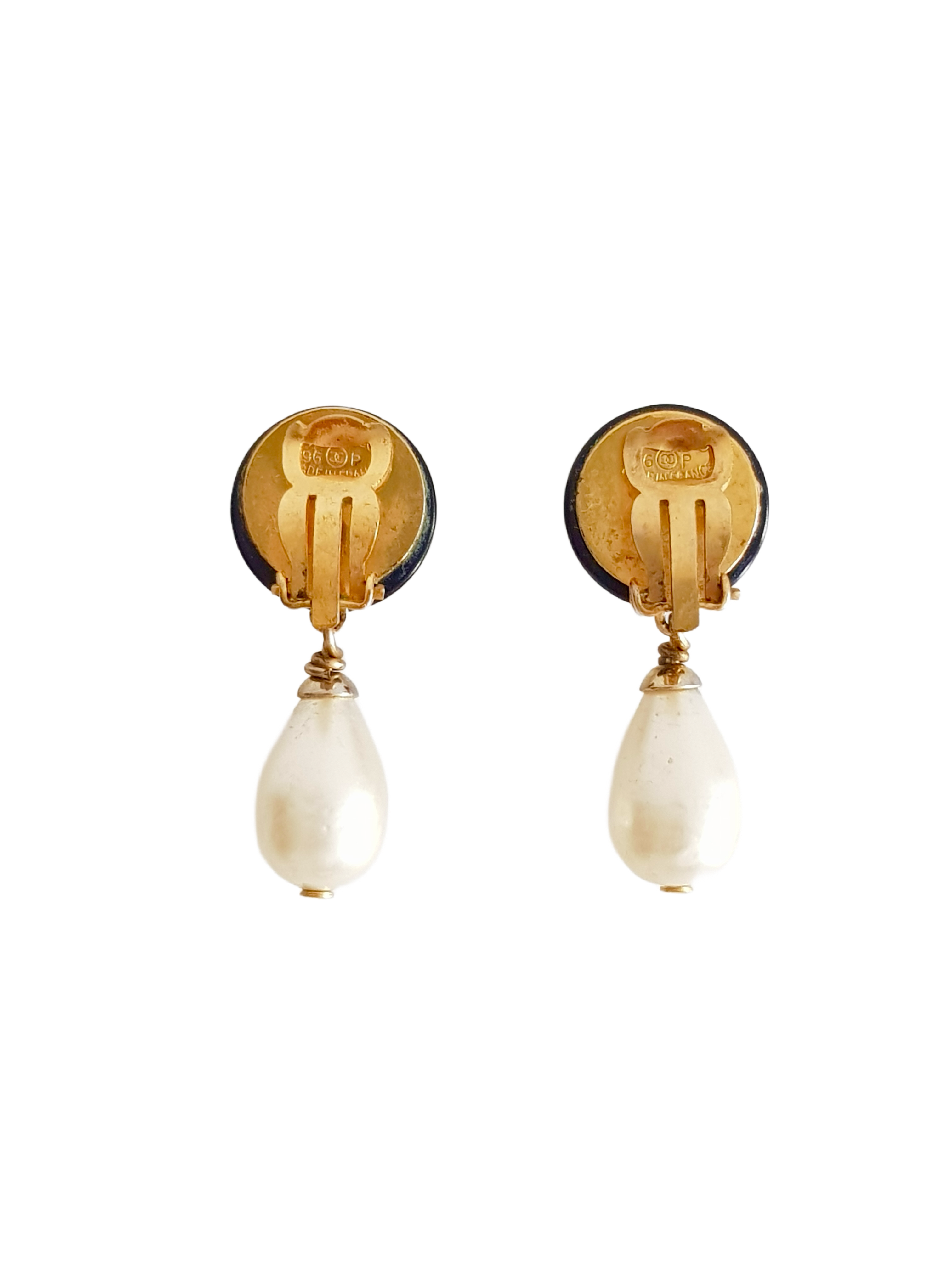 CHANEL FALL / WINTER 1997 (97A) BLACK RESIN GOLD PLATED CC LOGO PEARL DROP EARRINGS