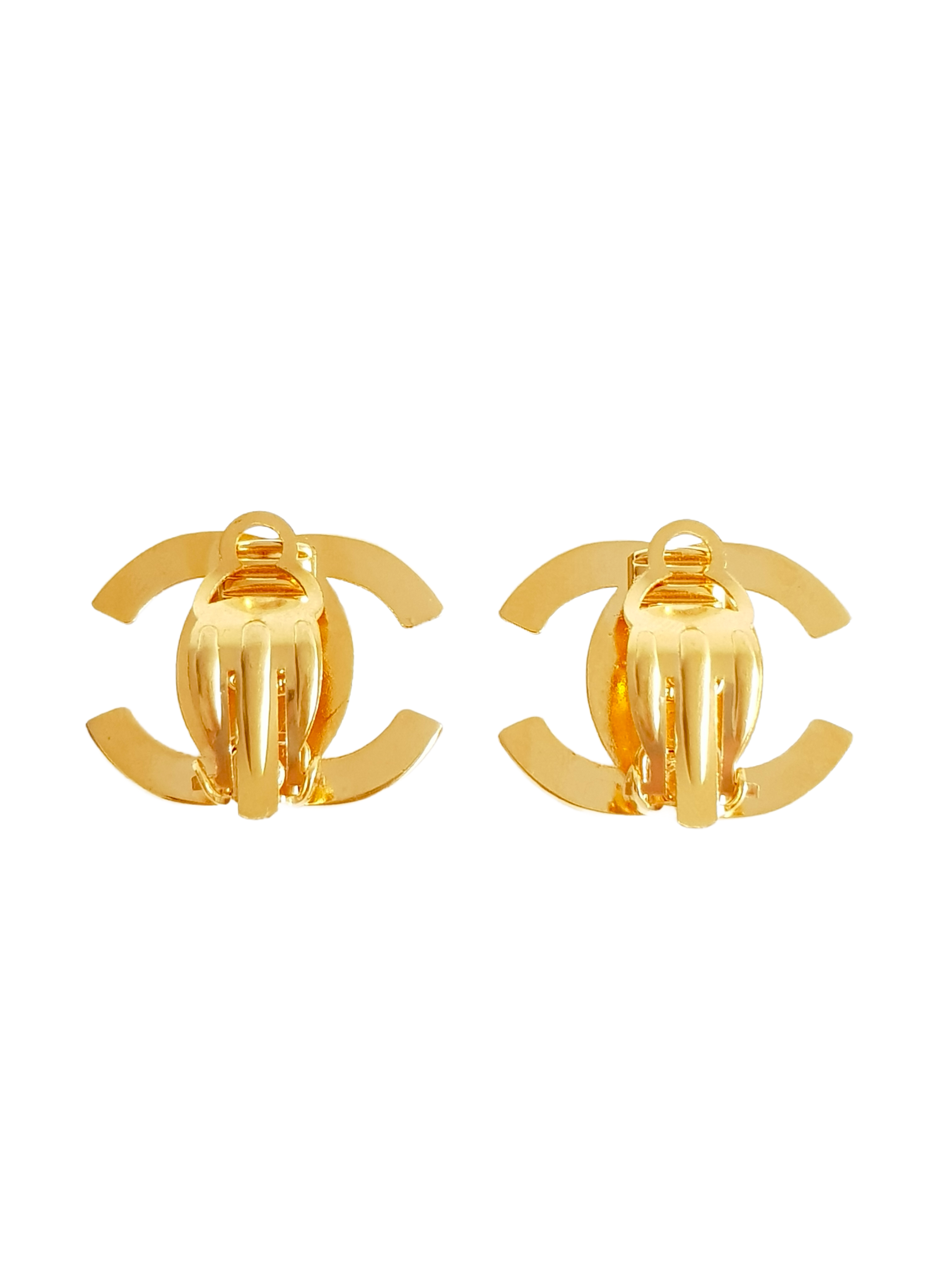 CHANEL FALL / WINTER 1995 (95A) GOLD PLATED CC LOGO TURNLOCK CLIP-ON EARRINGS