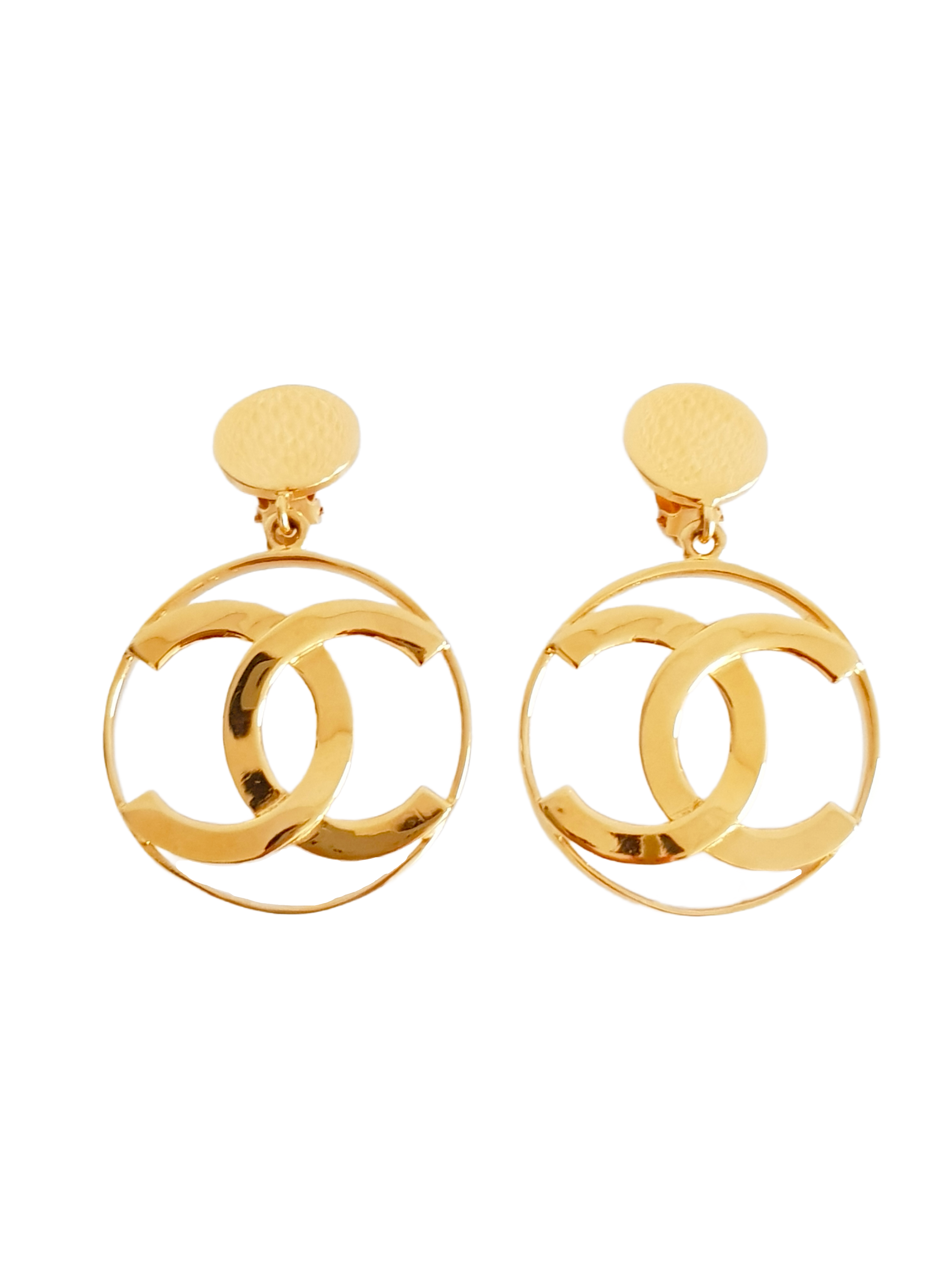 CHANEL SPRING / SUMMER 1986 GOLD PLATED CC LOGO XL CLIP-ON HOOP EARRINGS