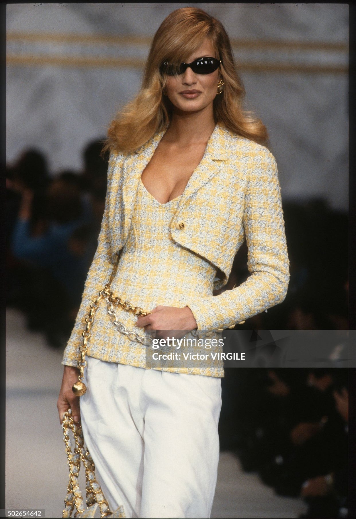 CHANEL SPRING/SUMMER 1993 (01946 94305) BLACK LUCITE WHITE ‘CHANEL PARIS’ SPELLOUT LOGO SUNGLASSES