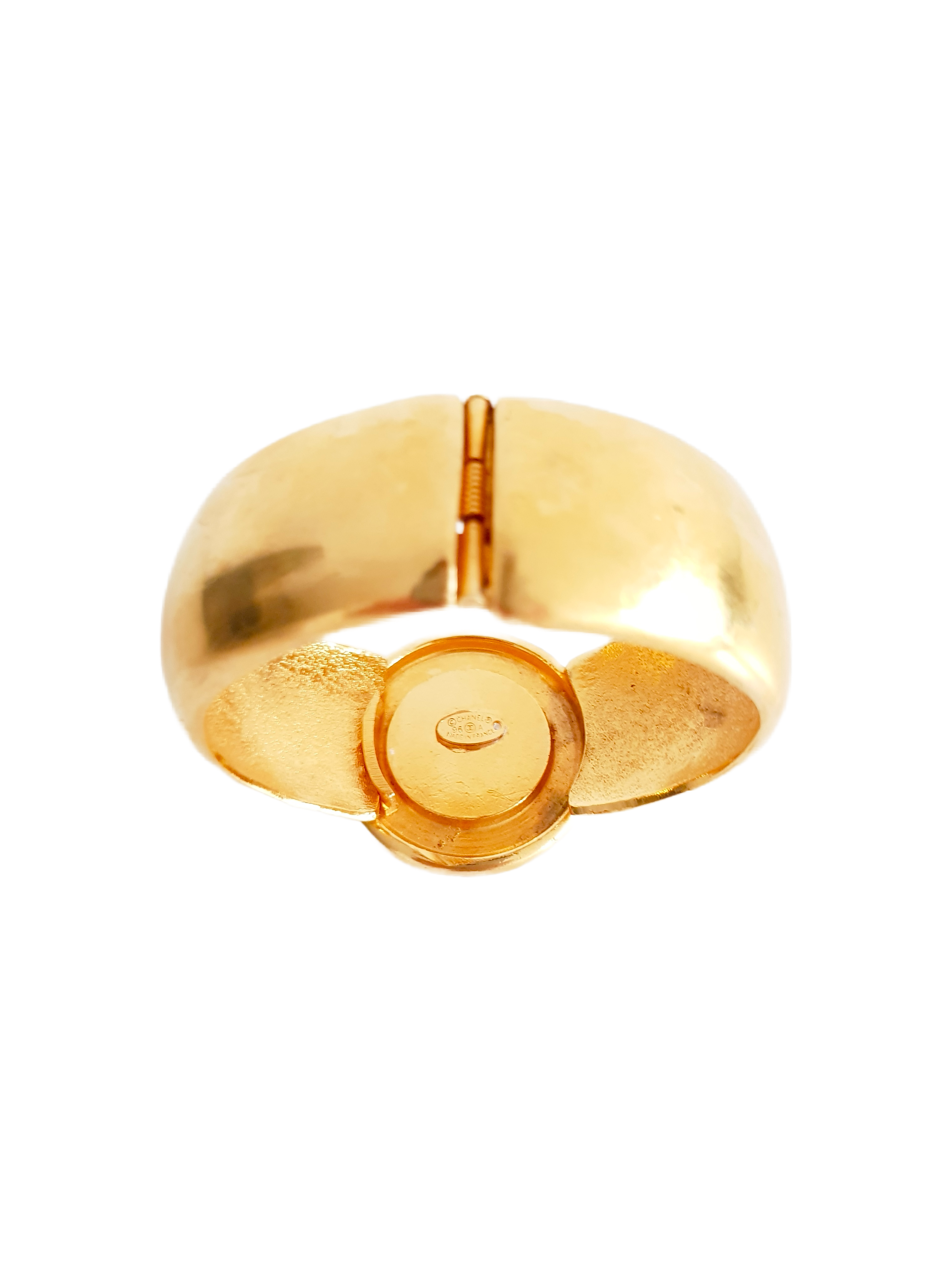 CHANEL FALL / WINTER 1996 GOLD PLATED CC LOGO BLACK ENAMEL COIN CLIC CUFF BRACELET
