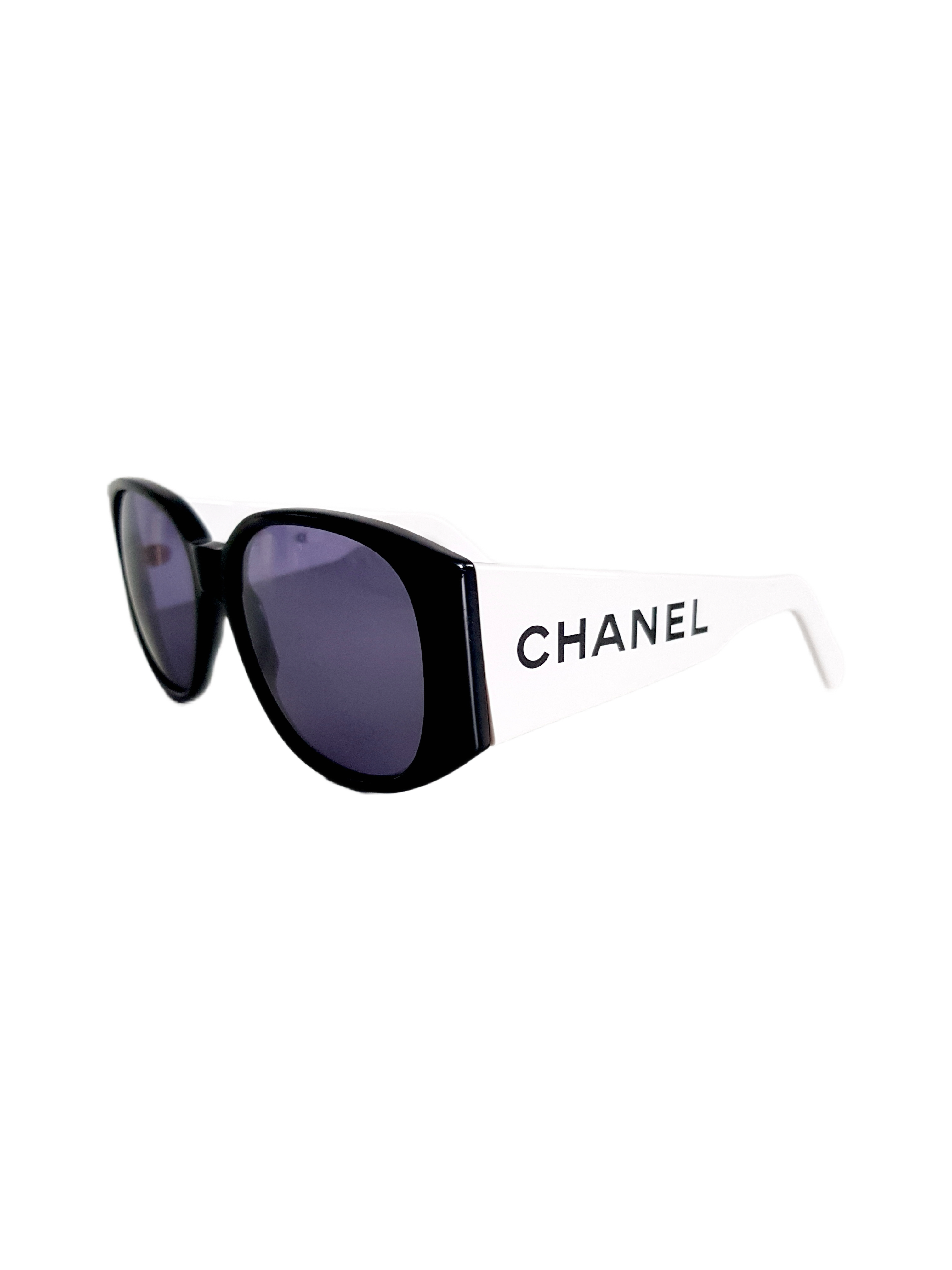 CHANEL SPRING / SUMMER 1995 (95P) 'BARBIE COLLECTION' BLACK WHITE PLASTIC SPELLOUT LOGO SUNGLASSES