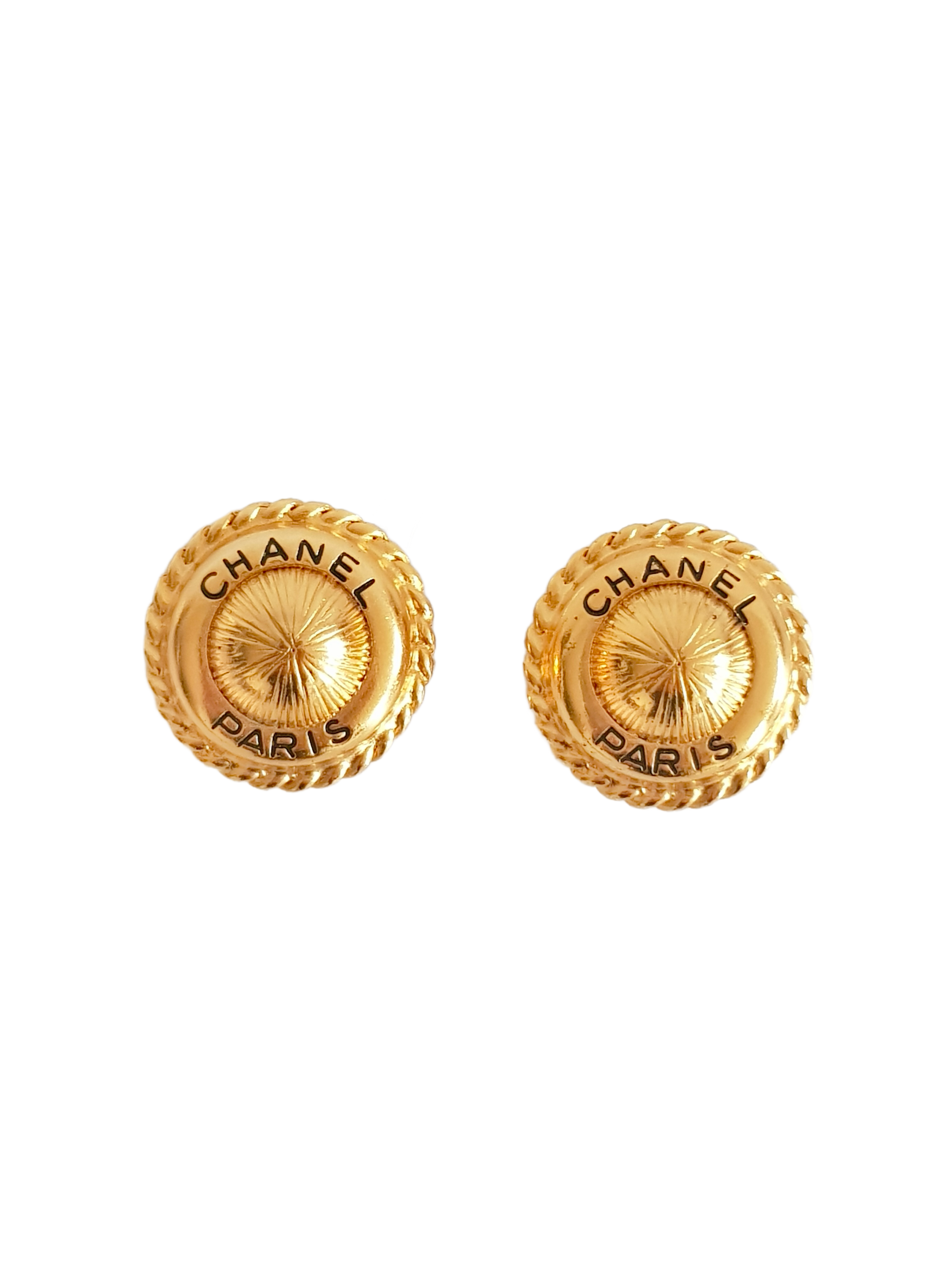 CHANEL SPRING / SUMMER 1996 (96P) GOLD PLATED 'CHANEL PARIS' SPELLOUT LOGO ROUND CLIP-ON EARRINGS