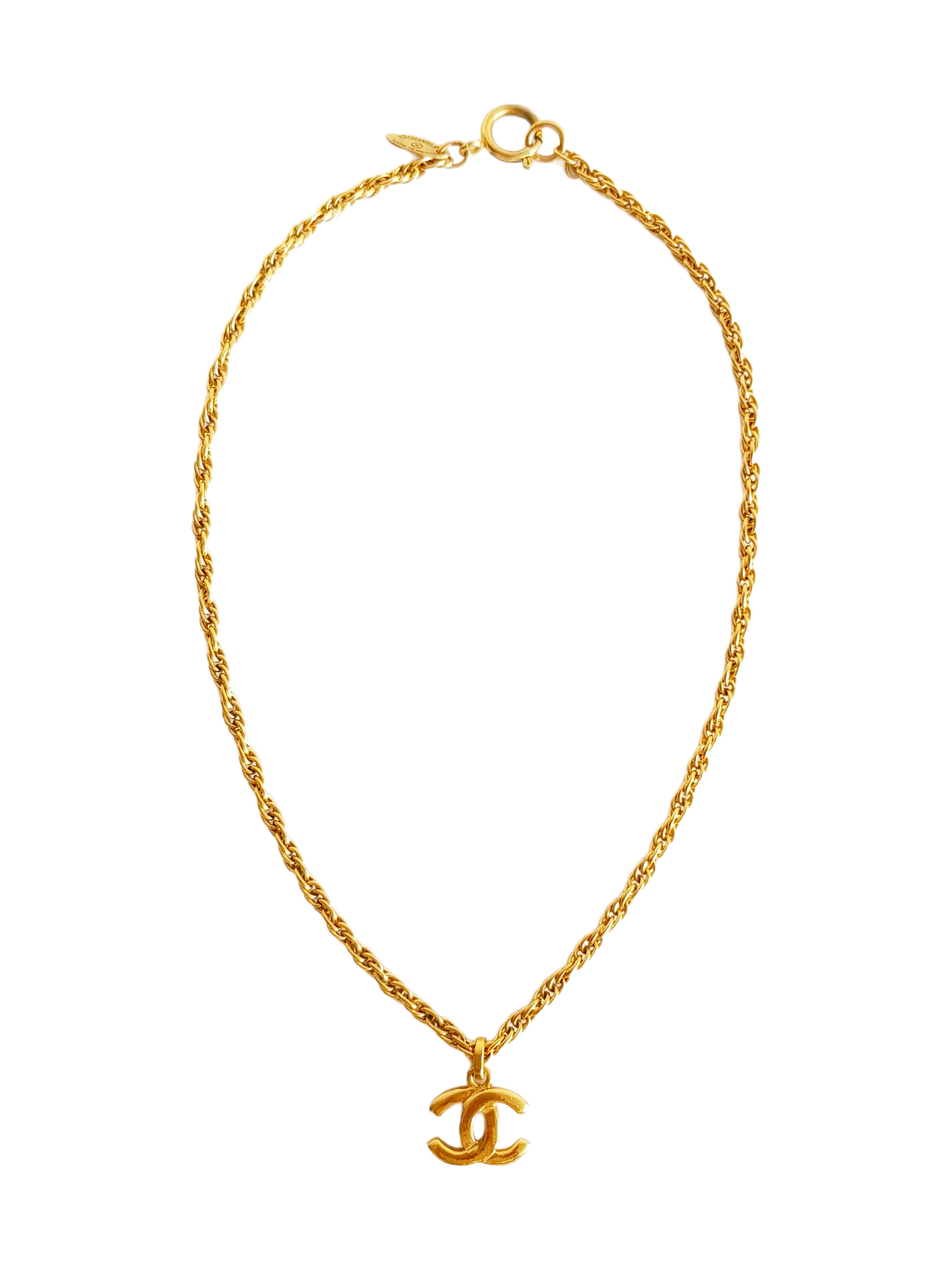 CHANEL 1980'S GOLD PLATED CC LOGO PENDANT TWISTED CHAIN NECKLACE