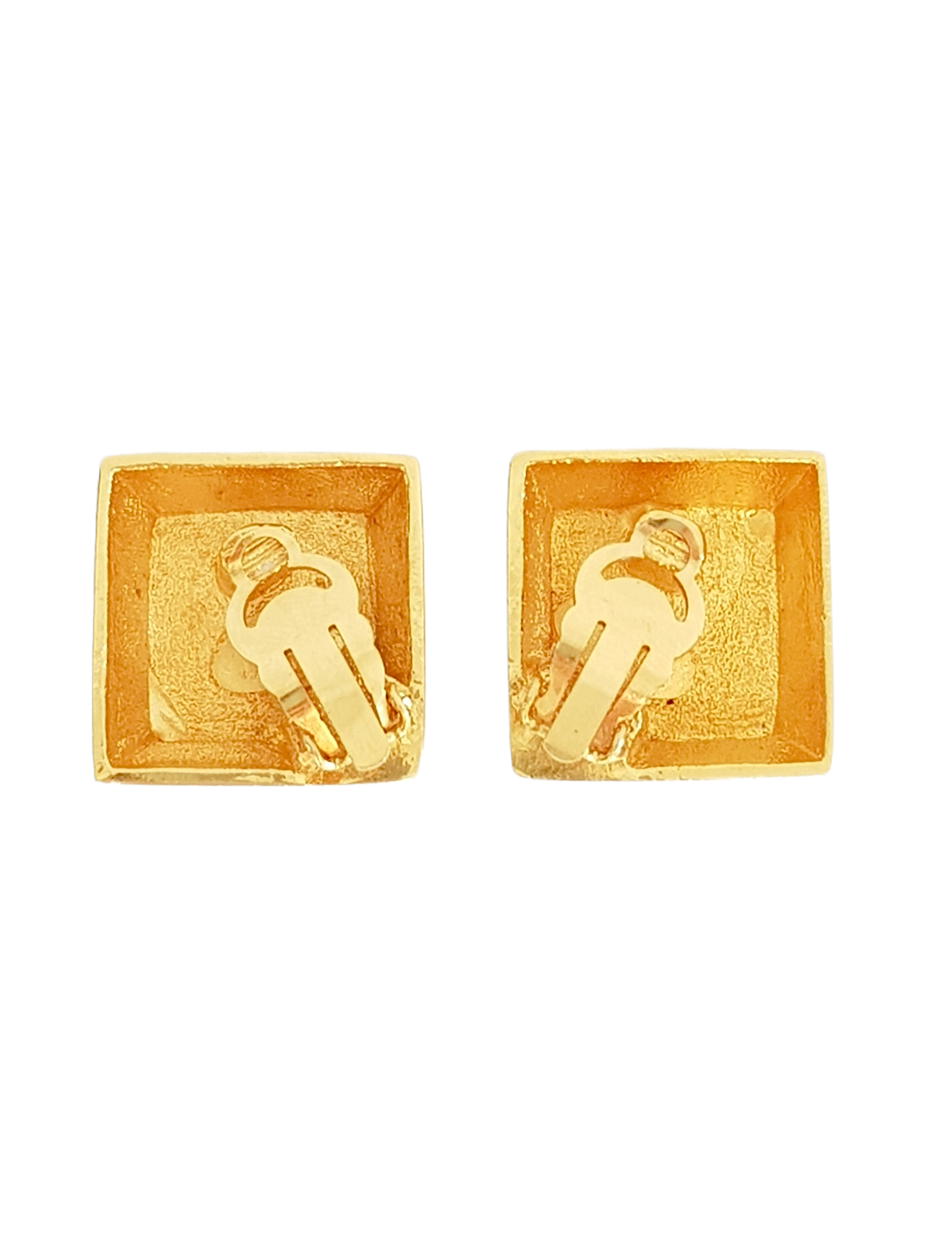 CHANEL FALL / WINTER 1991 GOLD PLATED CC LOGO SQUARE CLIP-ON EARRINGS