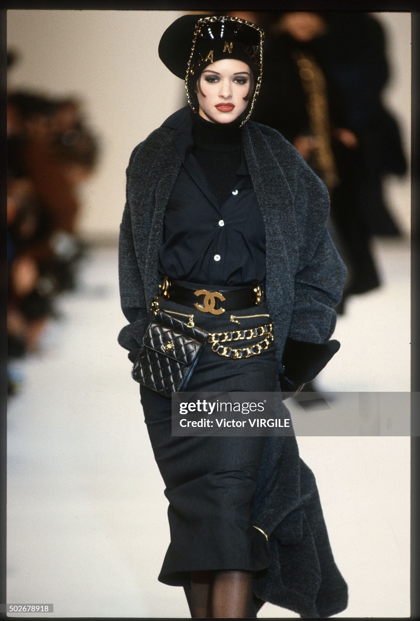 CHANEL SPRING / SUMMER 1993 (93P) BLACK LEATHER GOLD PLATED CC LOGO WIDE WAIST BELT