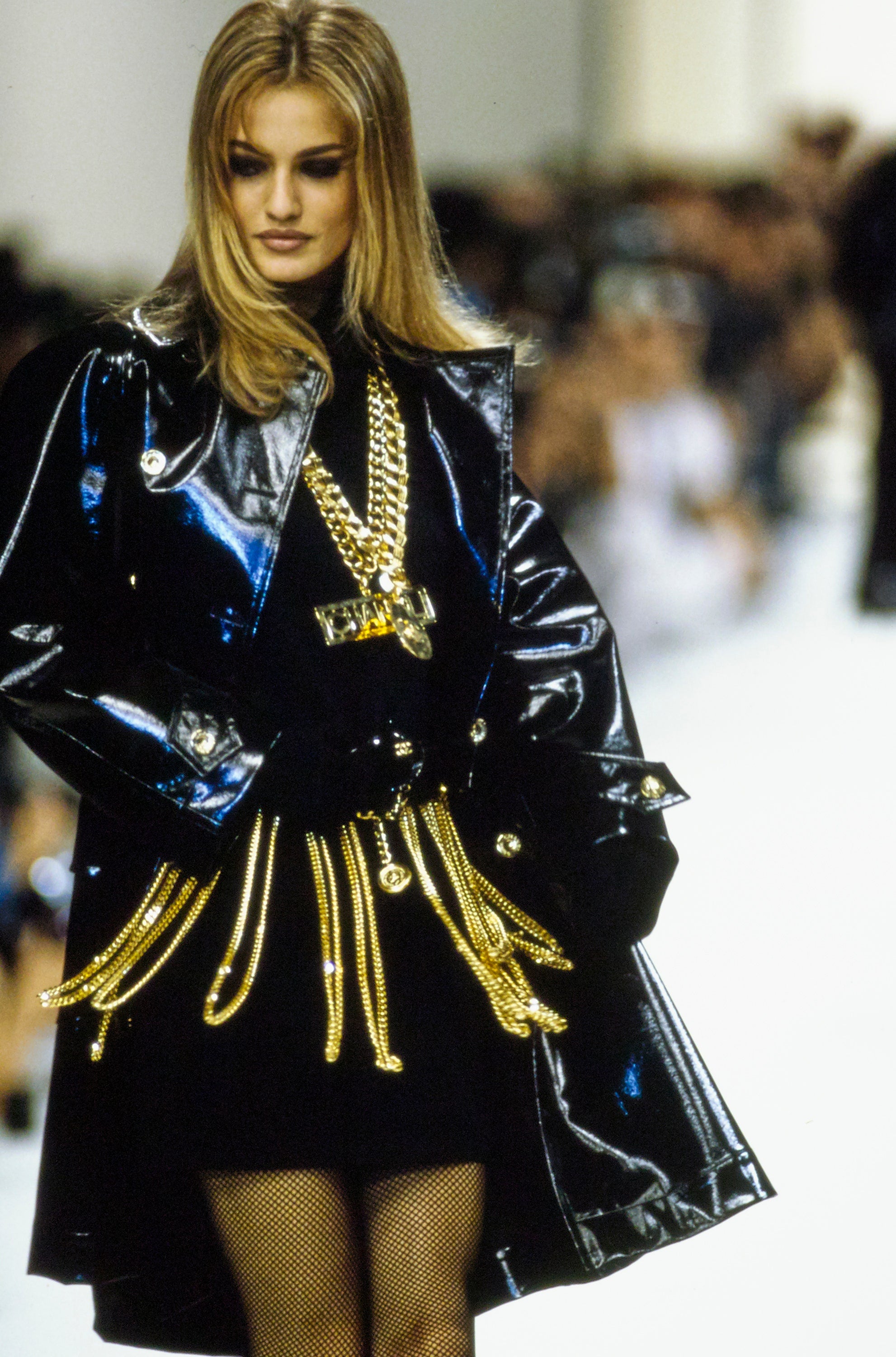 CHANEL FALL/WINTER 1991 BLACK LEATHER GOLD PLATED CHAIN TASSEL SKIRT BELT